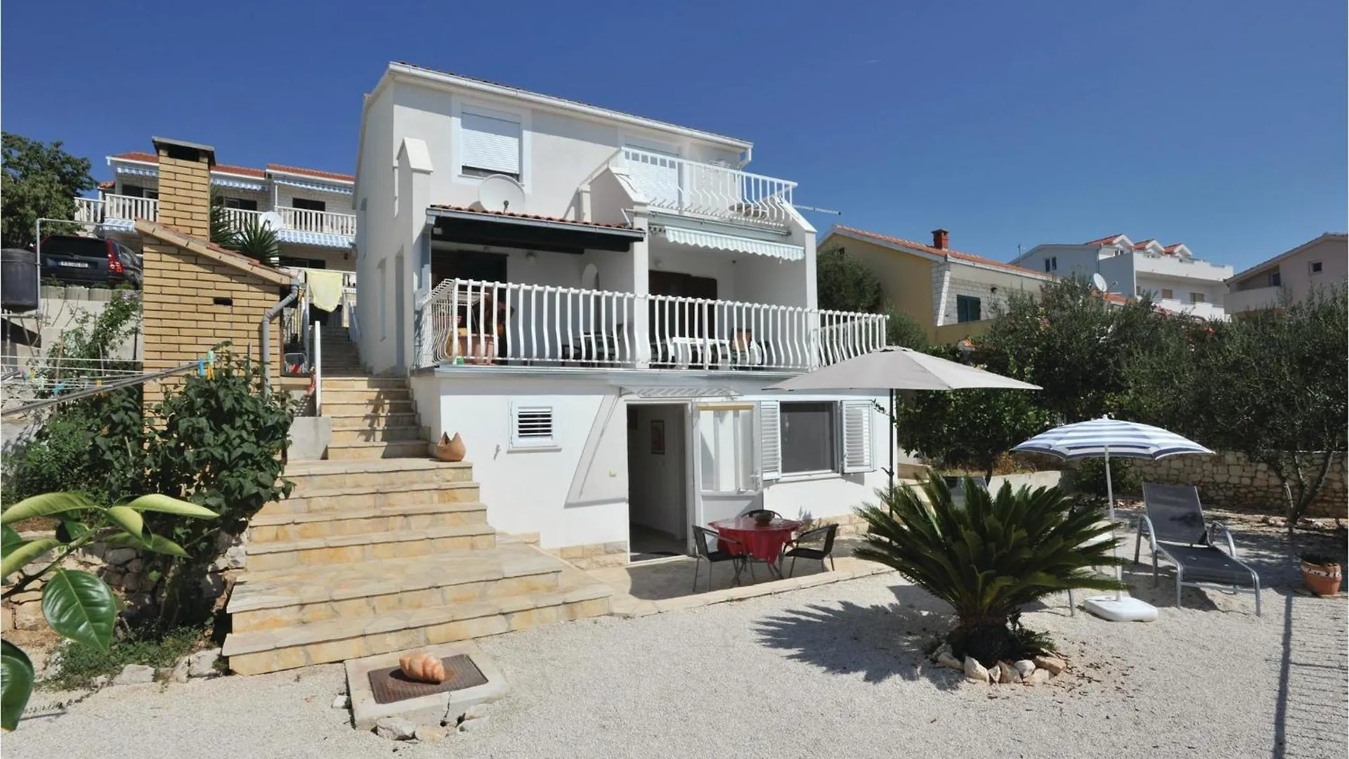 טרוגיר Amazing Apartment In Okrug Gornji With Wifi