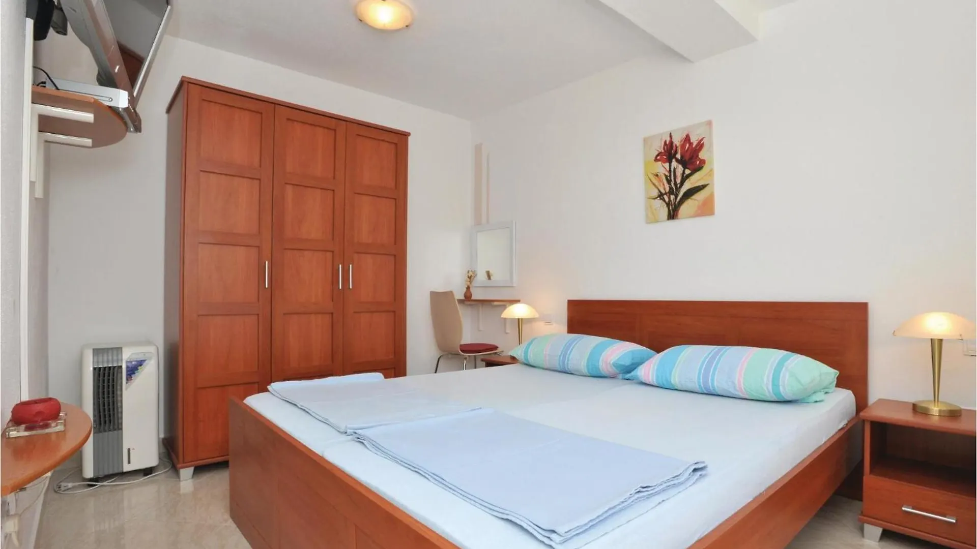 Amazing Apartment In Okrug Gornji With Wifi Croatia